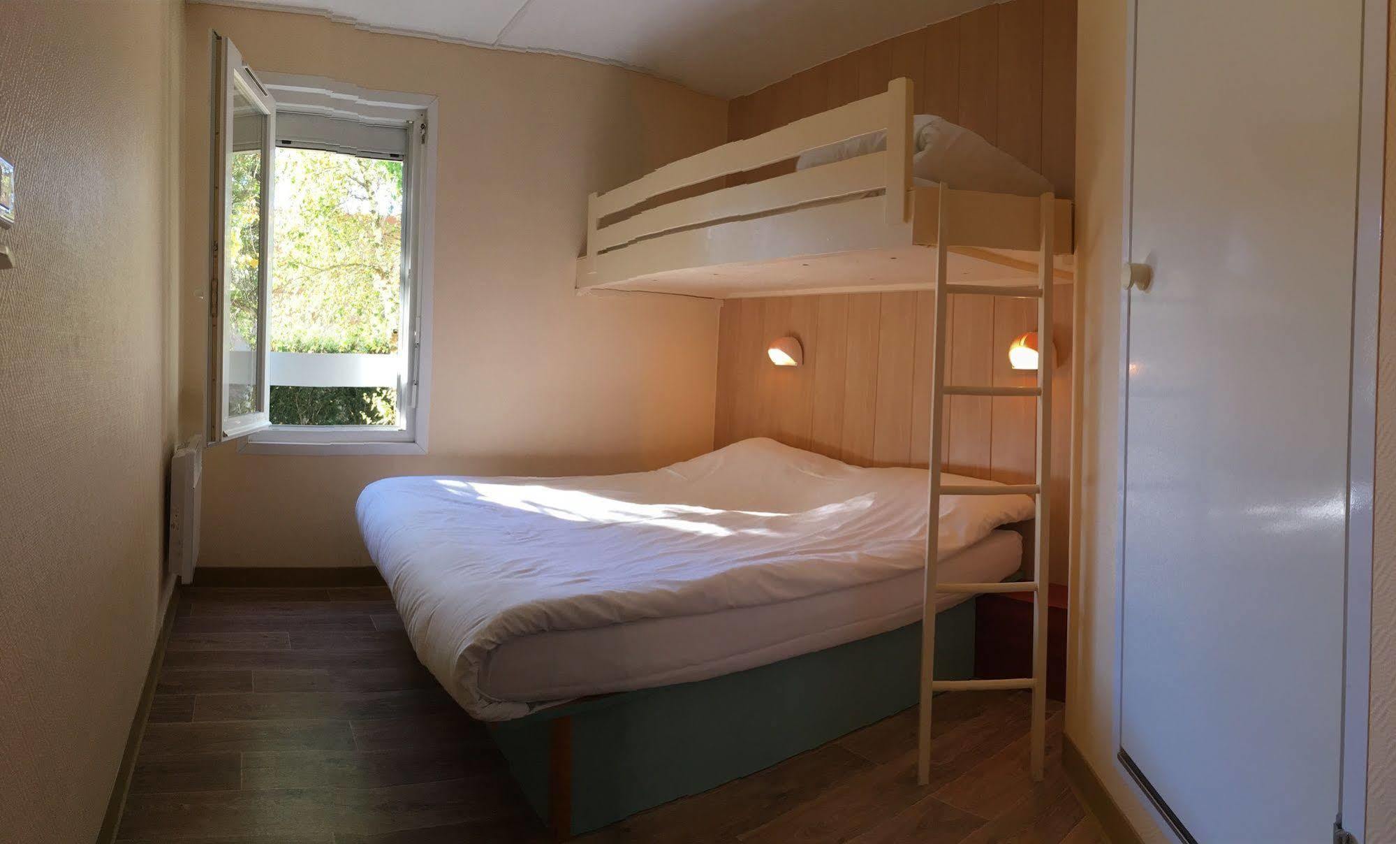 Fast Hotel Colmar Houssen Buitenkant foto
